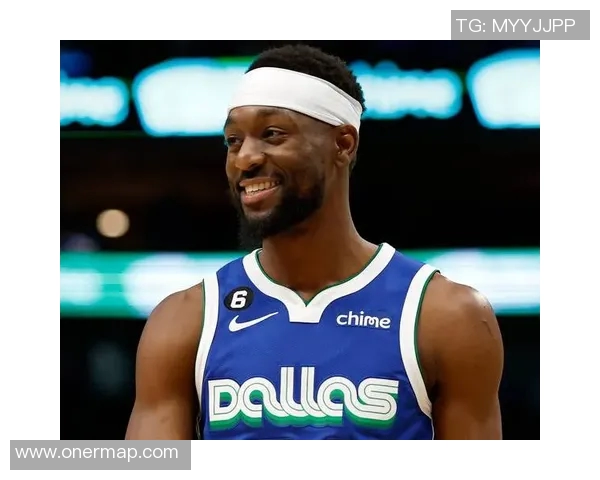 黄蜂后卫沃克连续10场30+,成最佳助攻手的传奇之路 黄蜂后卫沃克连续10场30+,成最佳助攻手的传奇之路