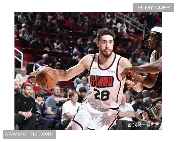 火箭大胜热火，保罗32分创个人纪录：一场酣畅淋漓的胜利背后