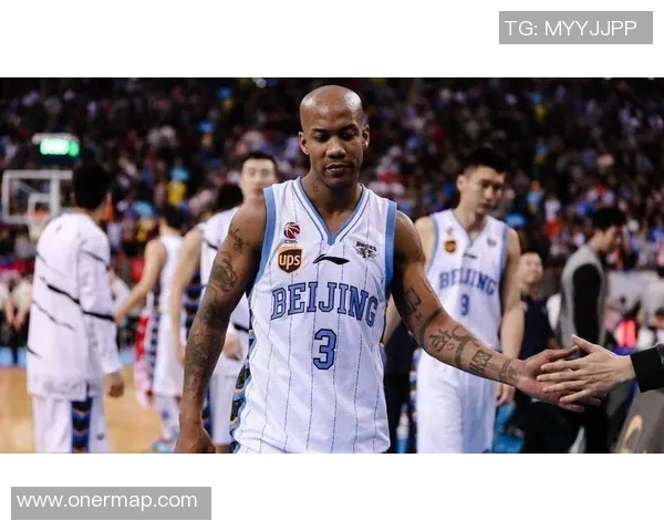 马布里：CBA名人堂首位外籍球员的传奇之路