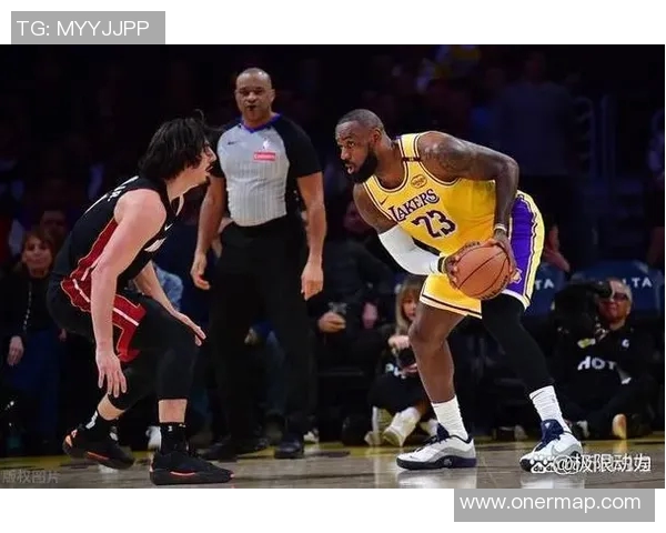 湖人大胜活塞，詹姆斯飙28+9+7：湖人王者归来！