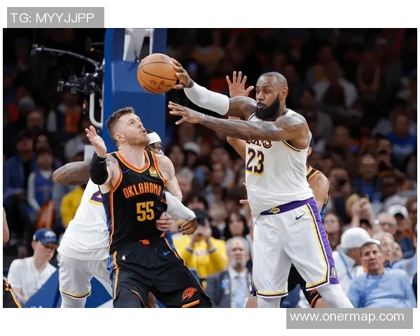 湖人力克开拓者，詹姆斯30+10+10大号三双，展现MVP级别表现